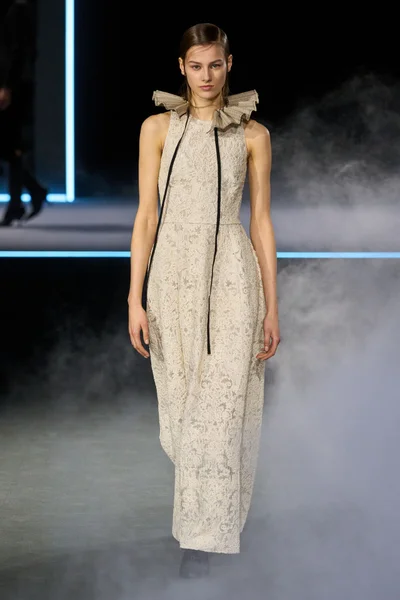Look 74